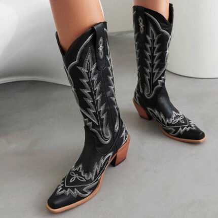 Western Embroidered Cowboy Boots - Black, 34