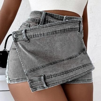 Detail of belt loops and seams