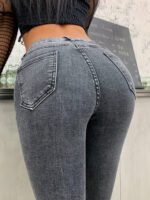 alt="High-waisted sculpt denim jeans in light blue"
